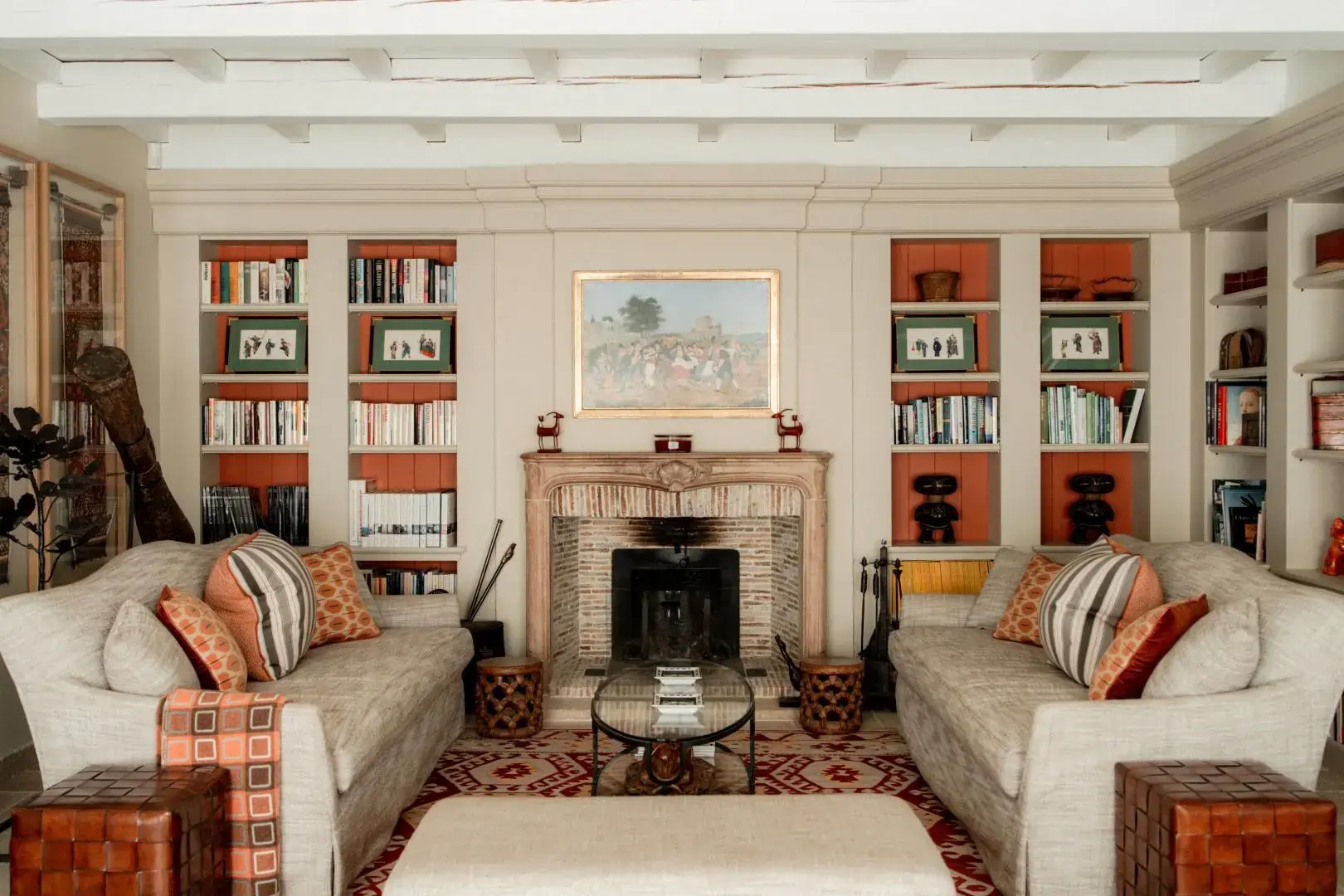 Salon cocooning, intérieur d'une maison en Provence.