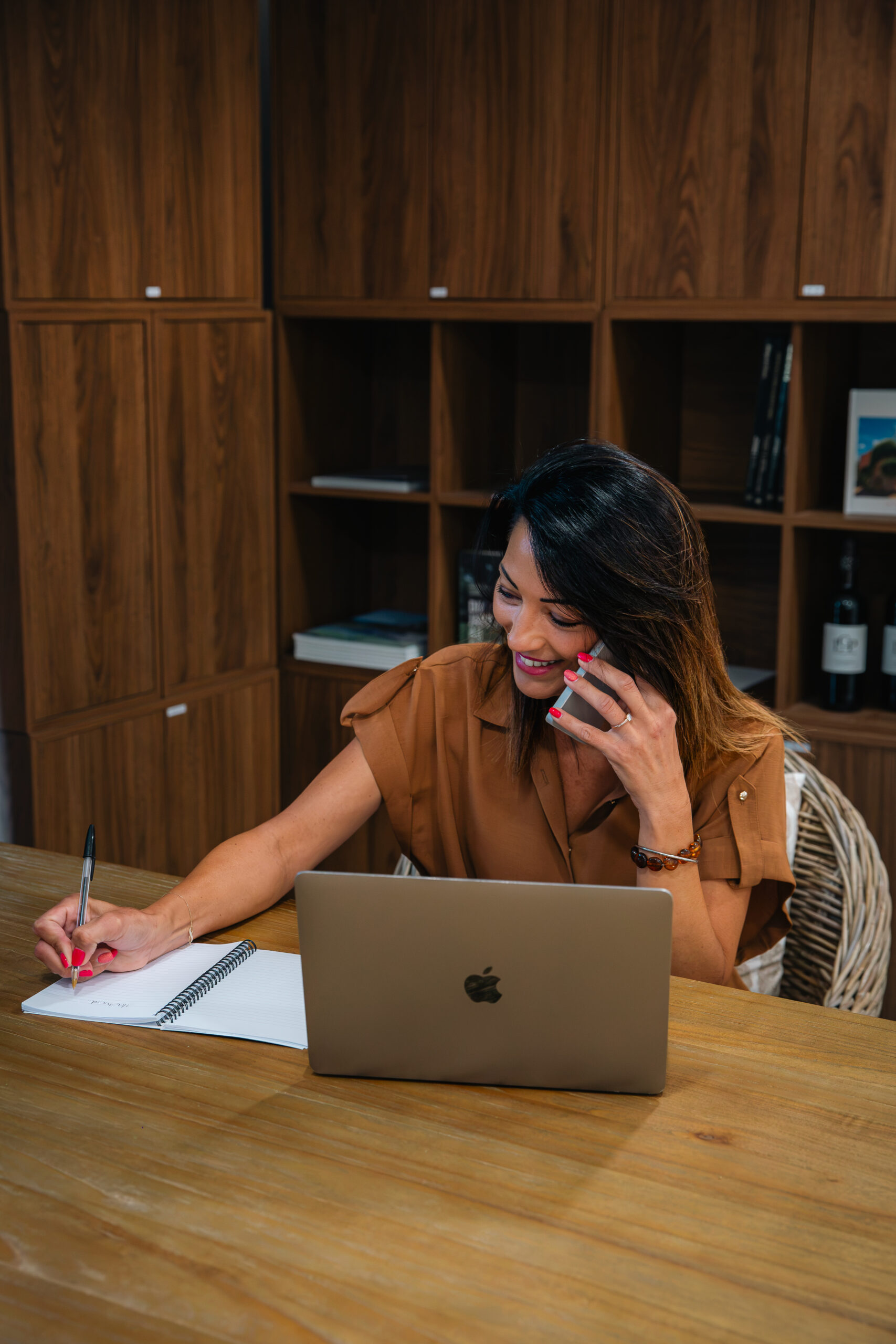 Assistance administrative et suivi local pour propriétaires en Provence.